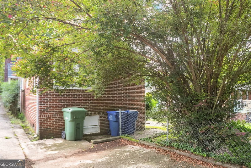 Photo 34 of 1807 Sylvan Road SW