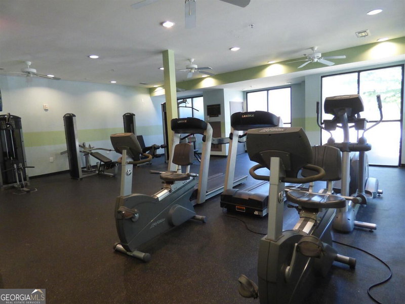 Photo 11 of 870 Mayson Turner Road NW #1103