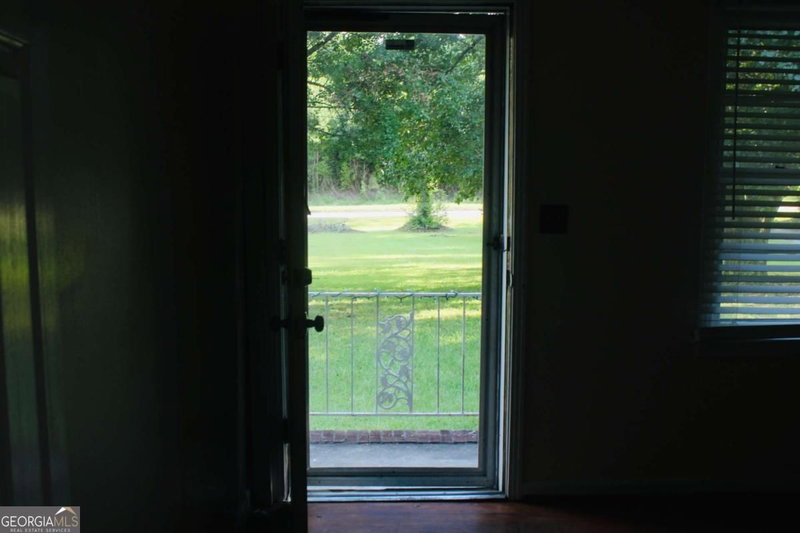 Photo 20 of 4460 STONEWALL TELL Road