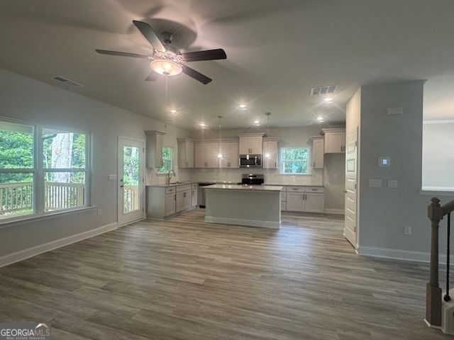 Photo 10 of 936 Eagle Heights Drive