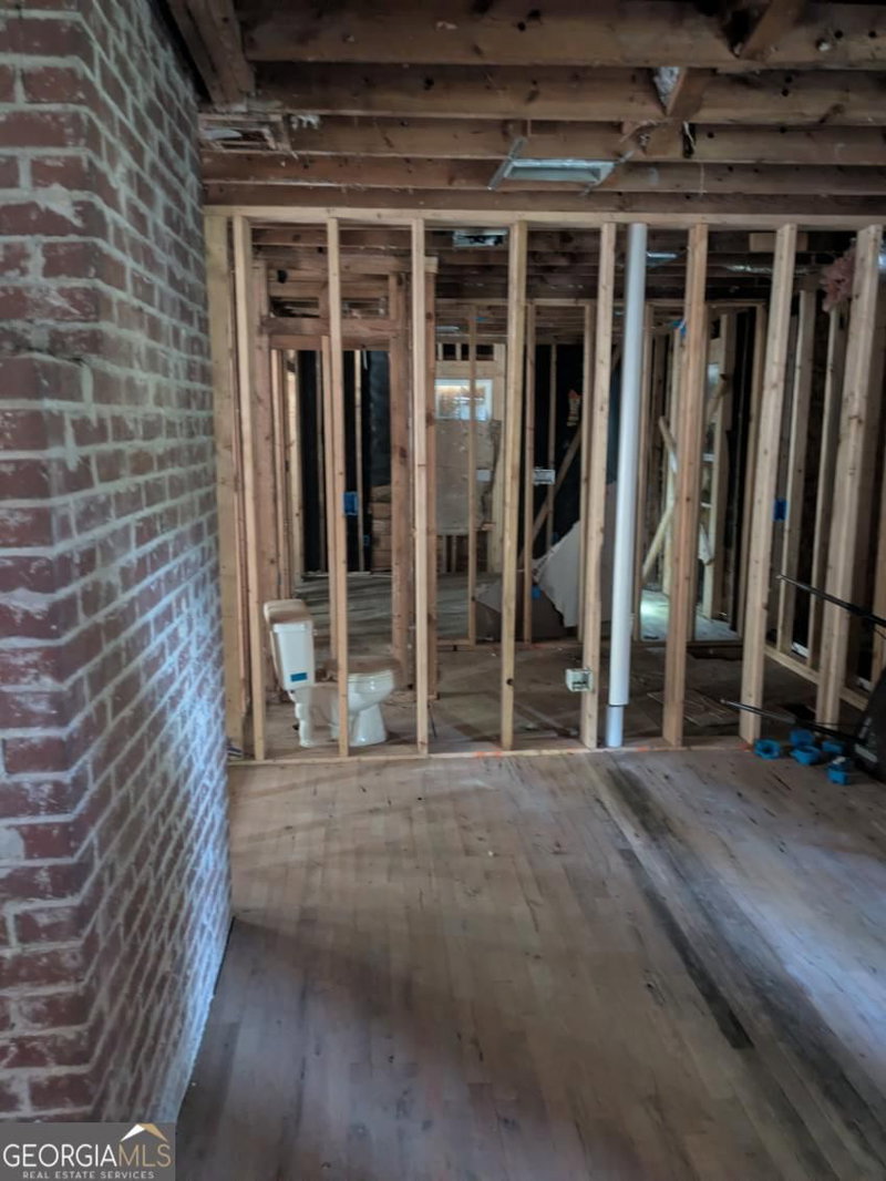 Photo 33 of 1285 Campbellton Road SW
