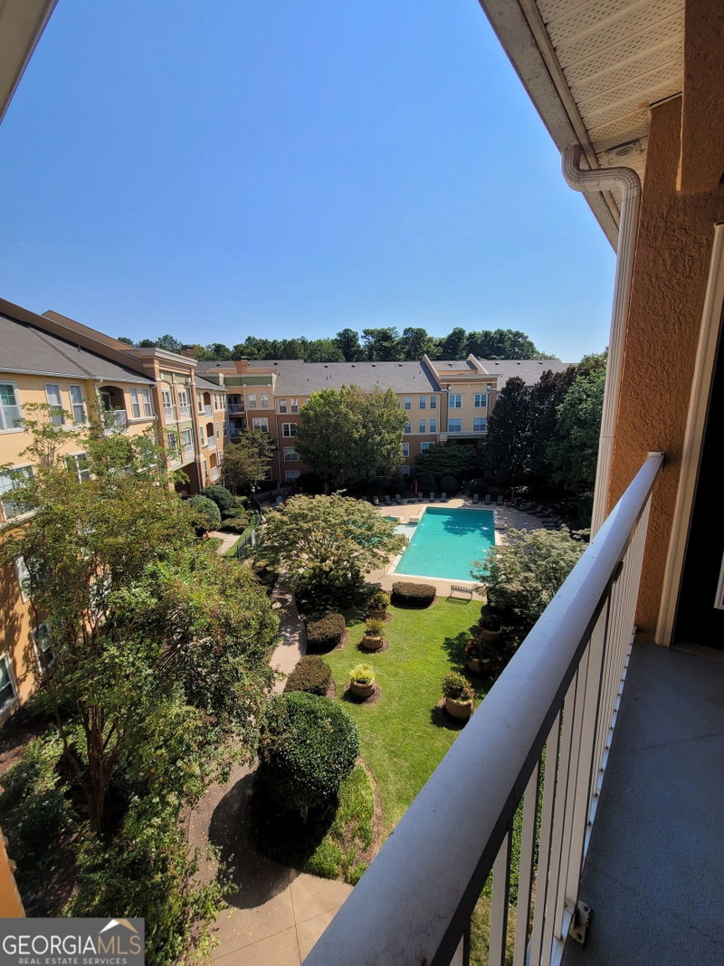 Photo 3 of 10 NE Perimeter Summit Boulevard NE #4446