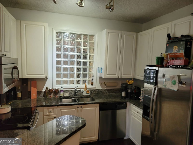 Photo 5 of 10 NE Perimeter Summit Boulevard NE #4446