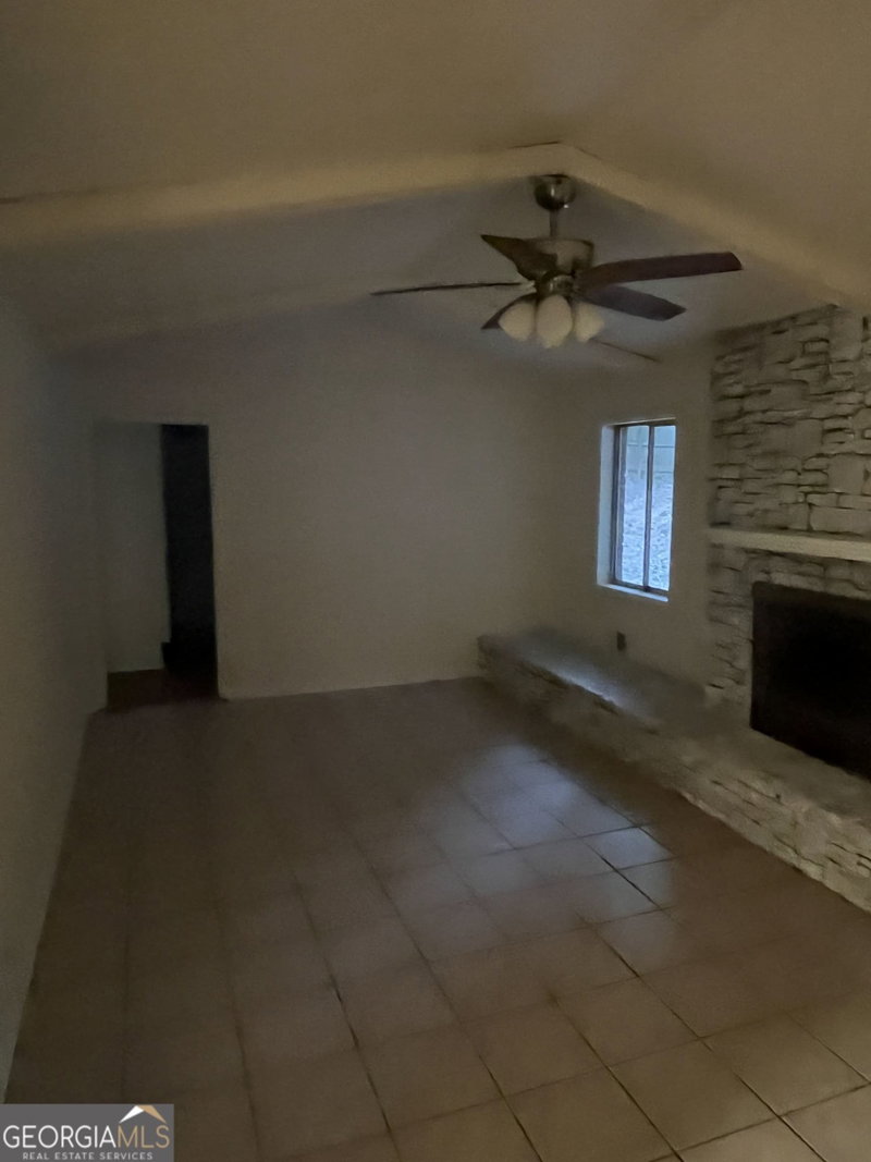 Photo 2 of 885 Granite Springs Lane
