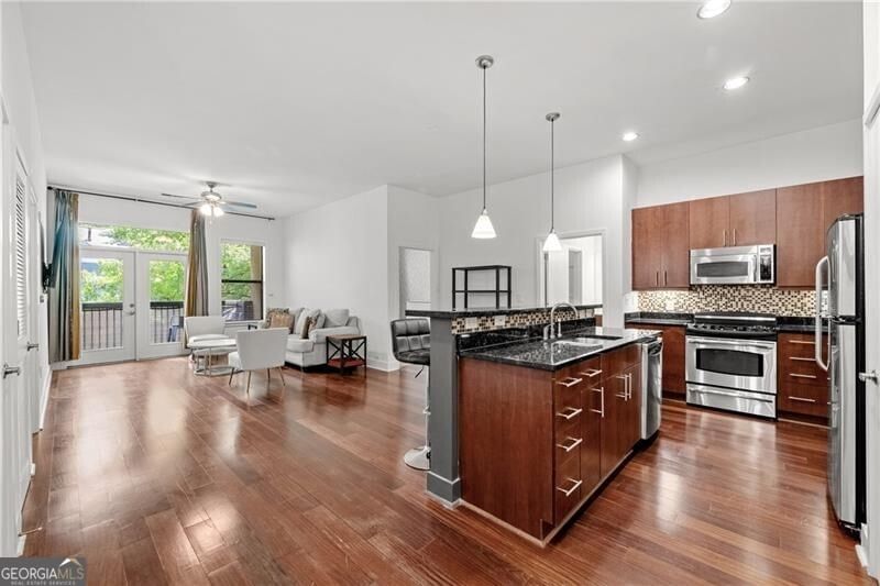 425 Chapel Street SW #2108