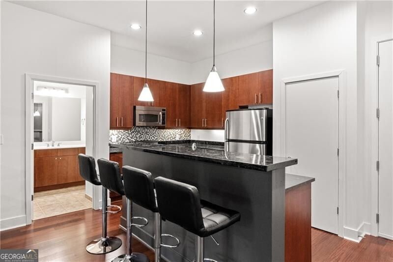 Photo 4 of 425 Chapel Street SW #2108
