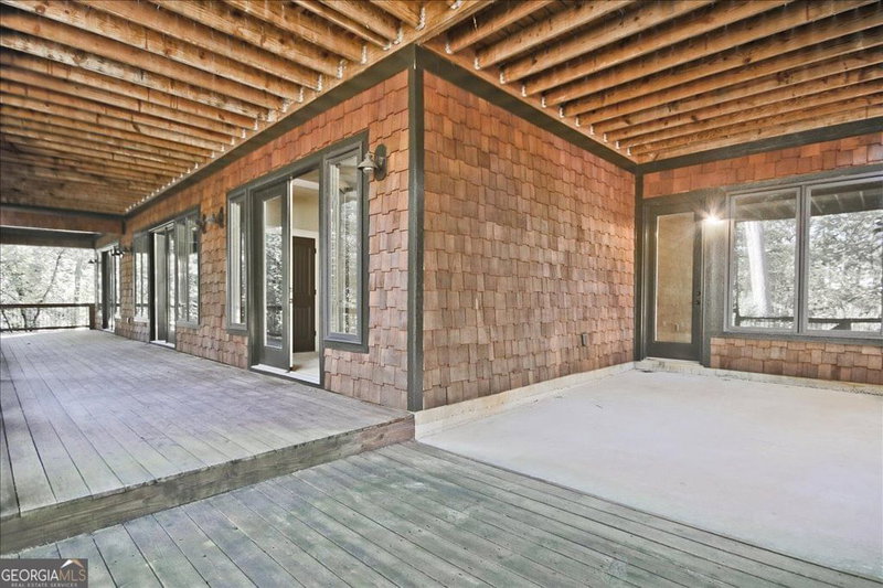 Photo 51 of 194 Edgewater Trail S