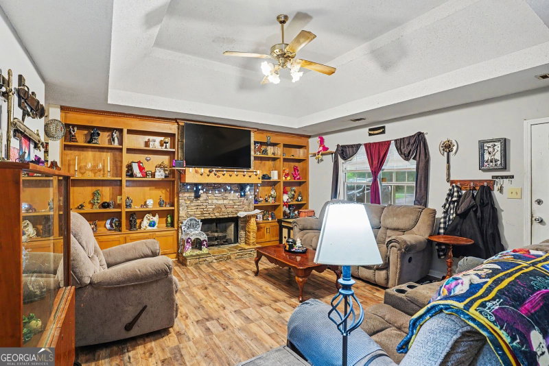 Photo 23 of 205 Woodcrest Drive