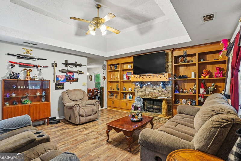 Photo 25 of 205 Woodcrest Drive