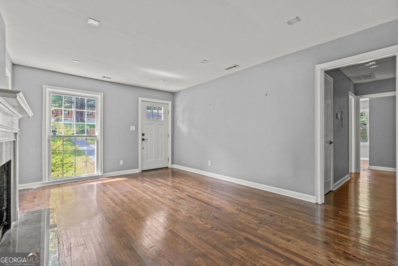 Photo 8 of 1053 Blount Place