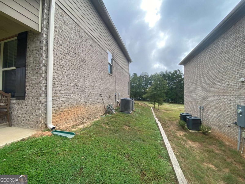 Photo 41 of 2935 Centennial Drive NE