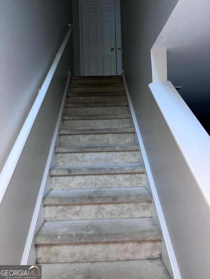 Photo 6 of 109 Ellis Drive