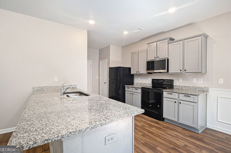 Photo 13 of 4702 Moccasin Court