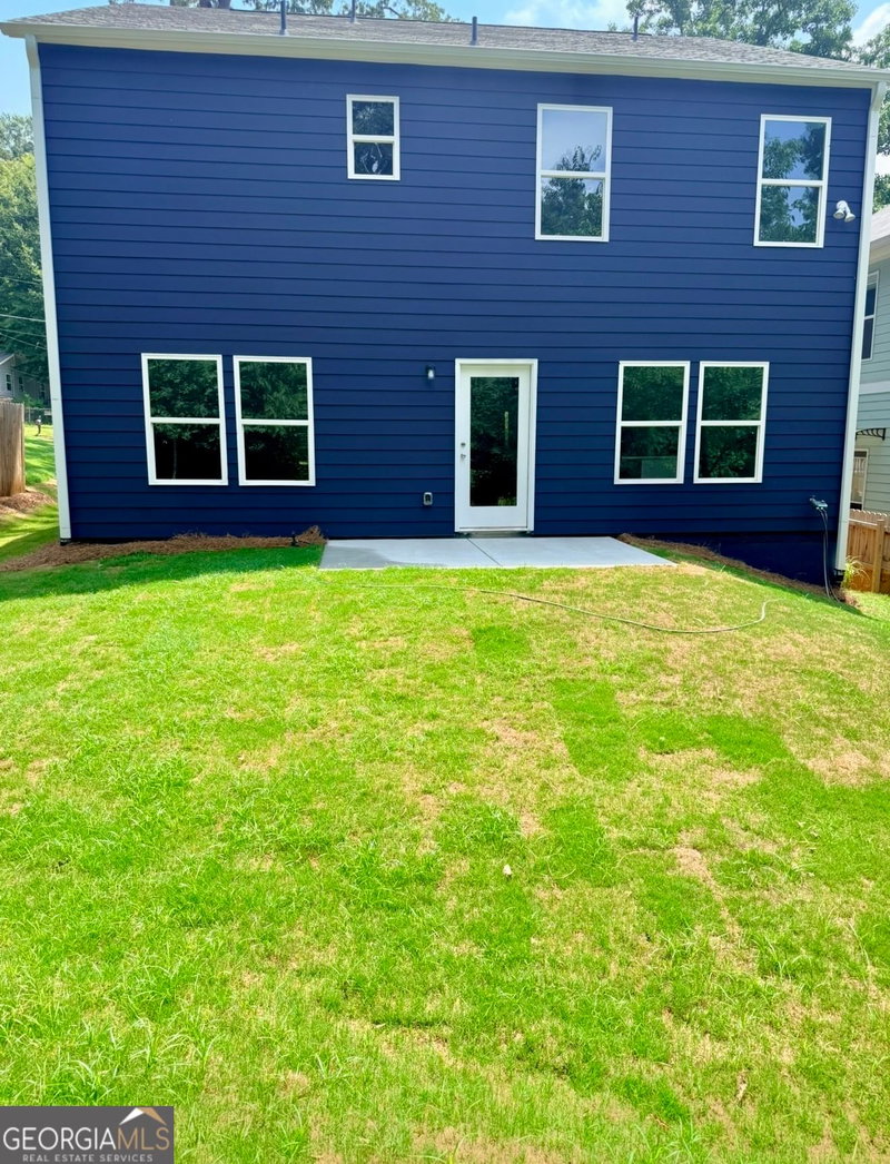 Photo 8 of 1100 NW WEDGEWOOD Drive
