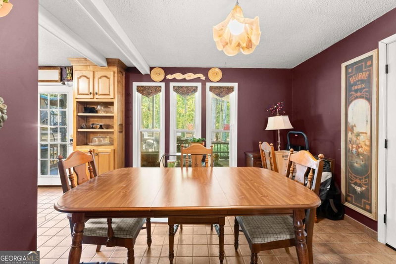 Photo 18 of 221 Shallowford Drive