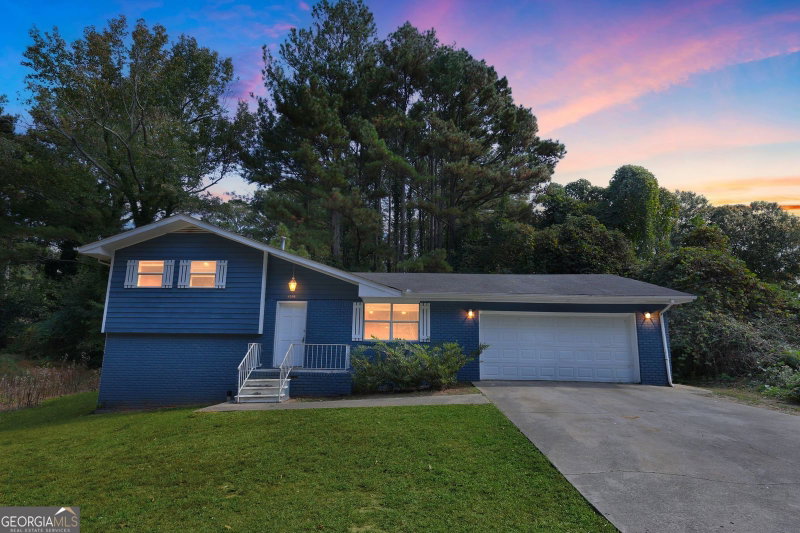 Photo 3 of 4598 Ashmore Drive
