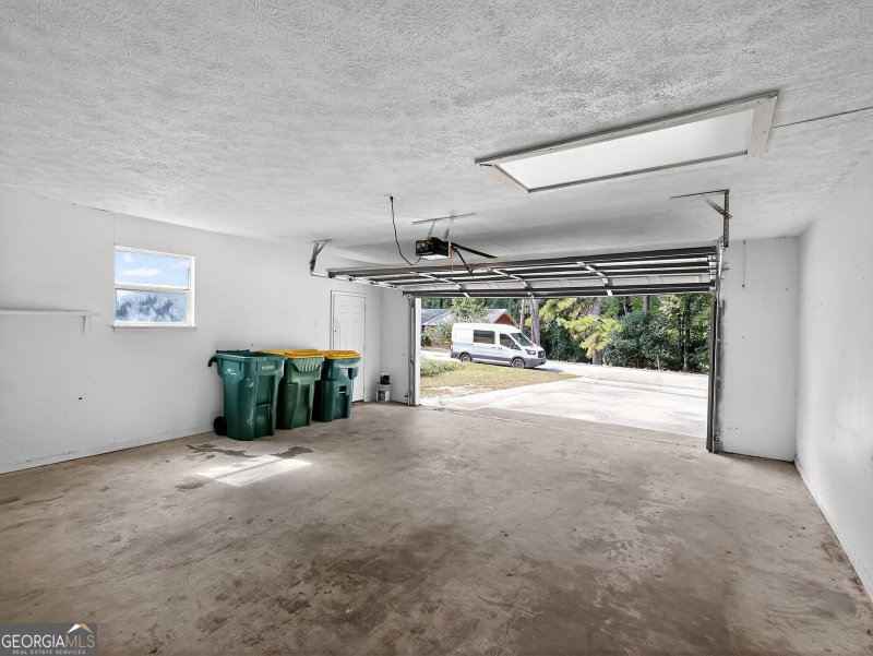 Photo 10 of 4598 Ashmore Drive