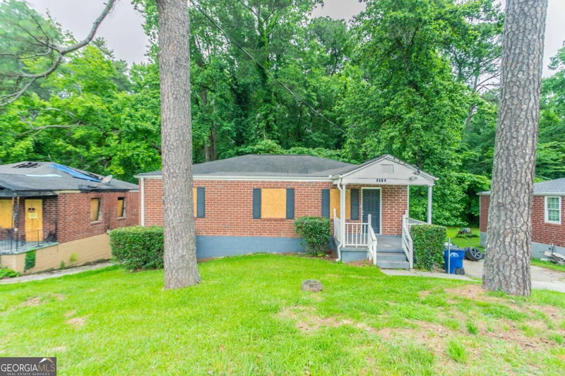 2817 Burton Road NW
