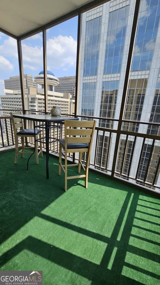 Photo 26 of 300 W Peachtree Street NE #22N