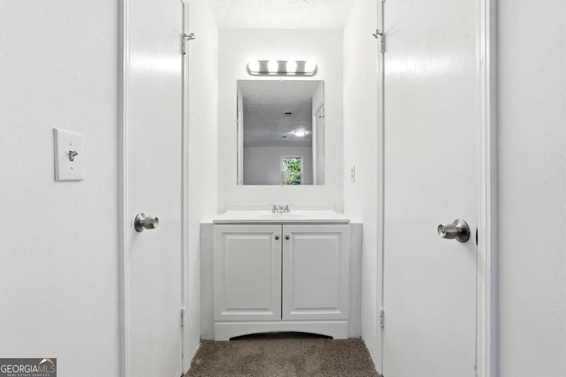 Photo 14 of 6917 Laurelwood Drive