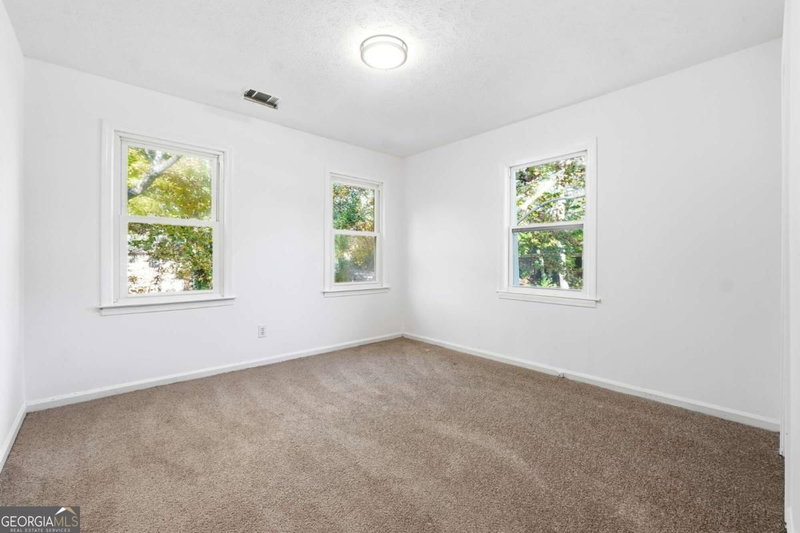 Photo 7 of 6917 Laurelwood Drive
