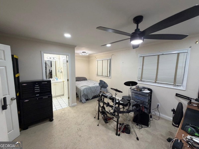 Photo 11 of 1804 Ashborough Way SE #L