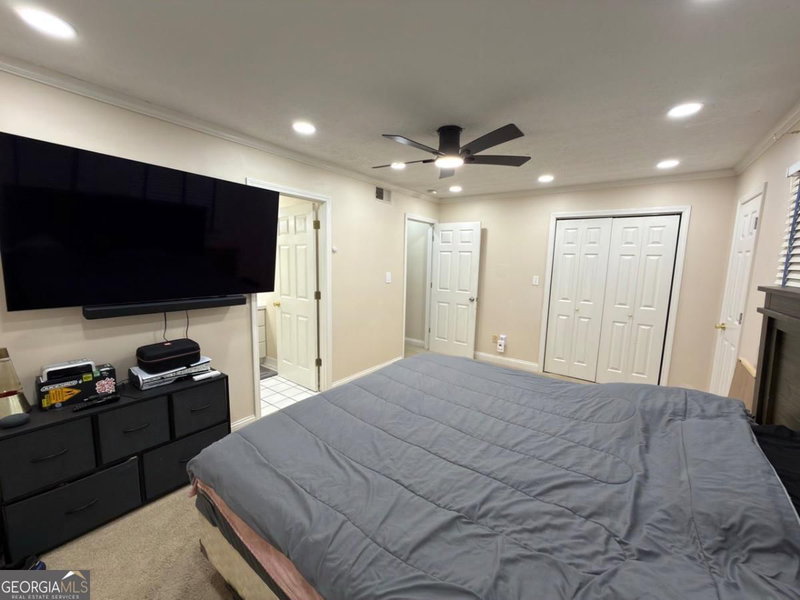 Photo 17 of 1804 Ashborough Way SE #L