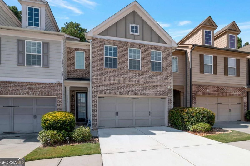 3275 Clear View Drive