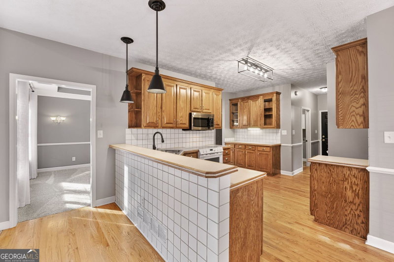 Photo 14 of 400 Moseley Road