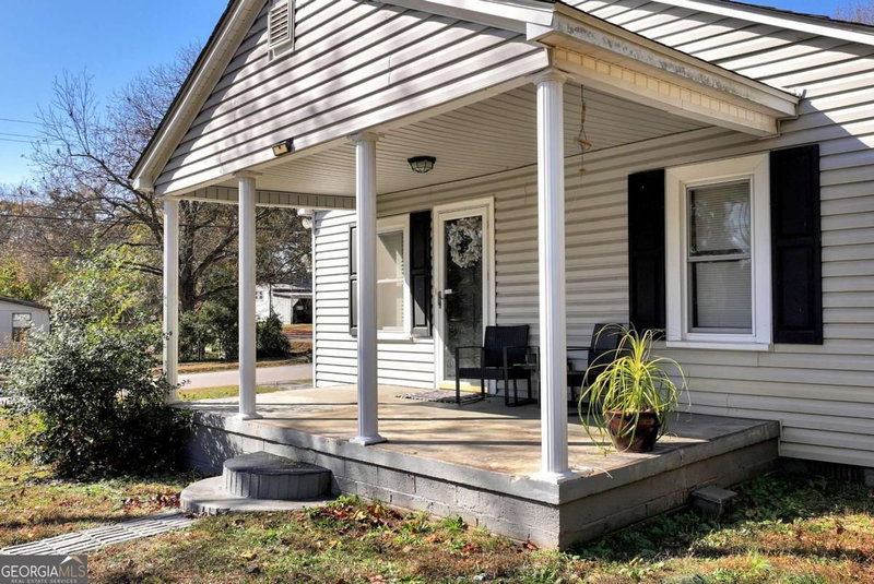 Photo 4 of 111 College Avenue