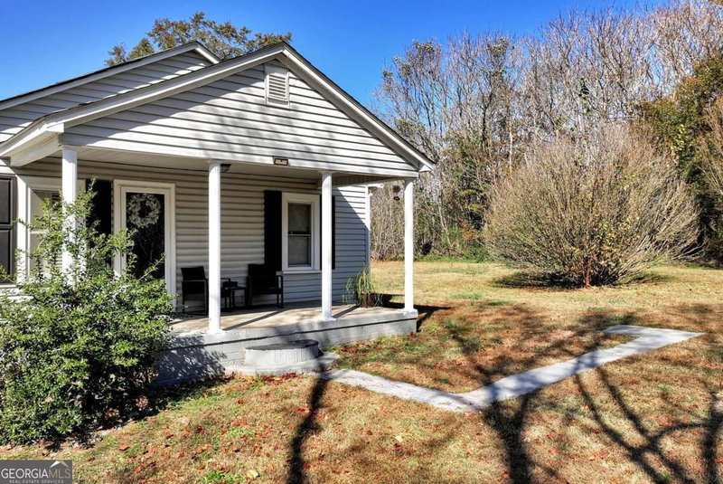 Photo 5 of 111 College Avenue