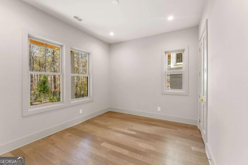 Photo 12 of 11825 Serenbe Lane
