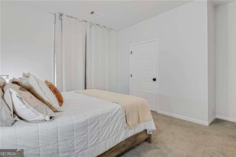 Photo 12 of 338 Ryston Way