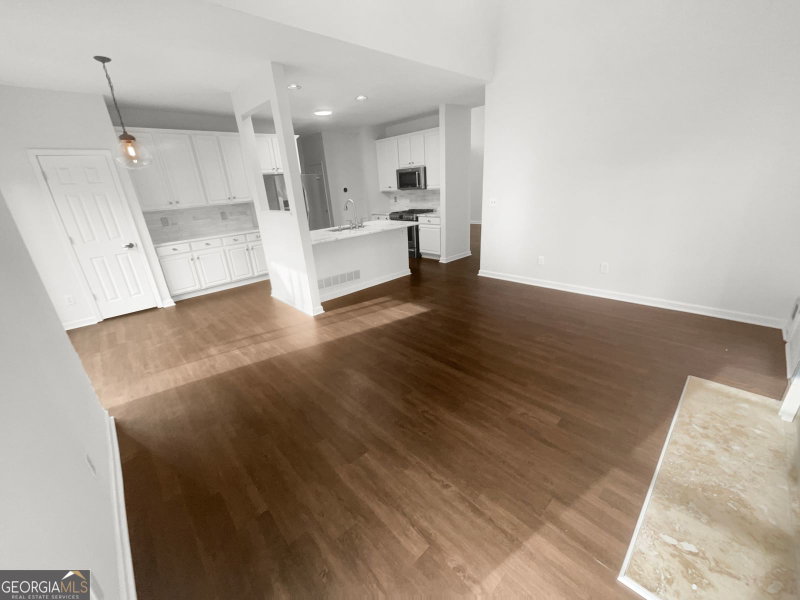 Photo 15 of 2669 Glenrose Hill