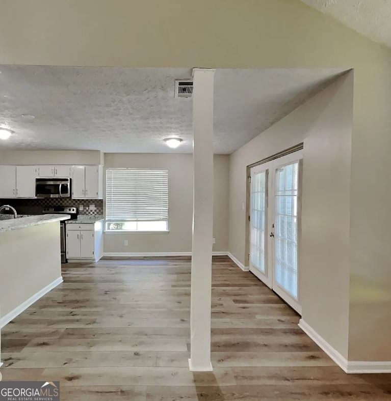 Photo 4 of 8602 Creekwood Way
