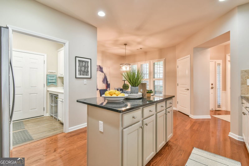 Photo 10 of 5921 Bellflower Way