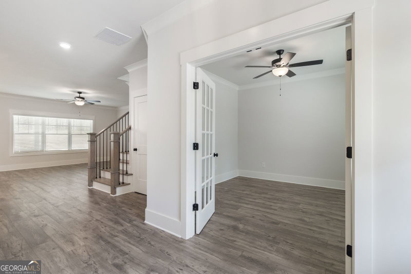 Photo 6 of 170 Weslyn Drive