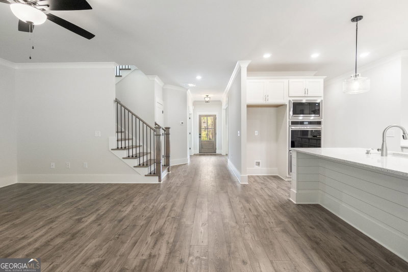 Photo 10 of 170 Weslyn Drive