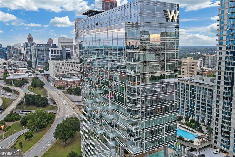 Photo 2 of 45 Ivan Allen Jr Boulevard NW #2604