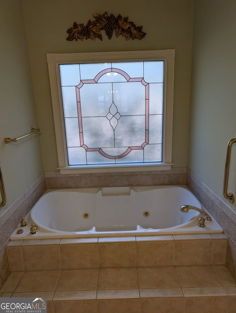Photo 38 of 505 Breedlove Drive