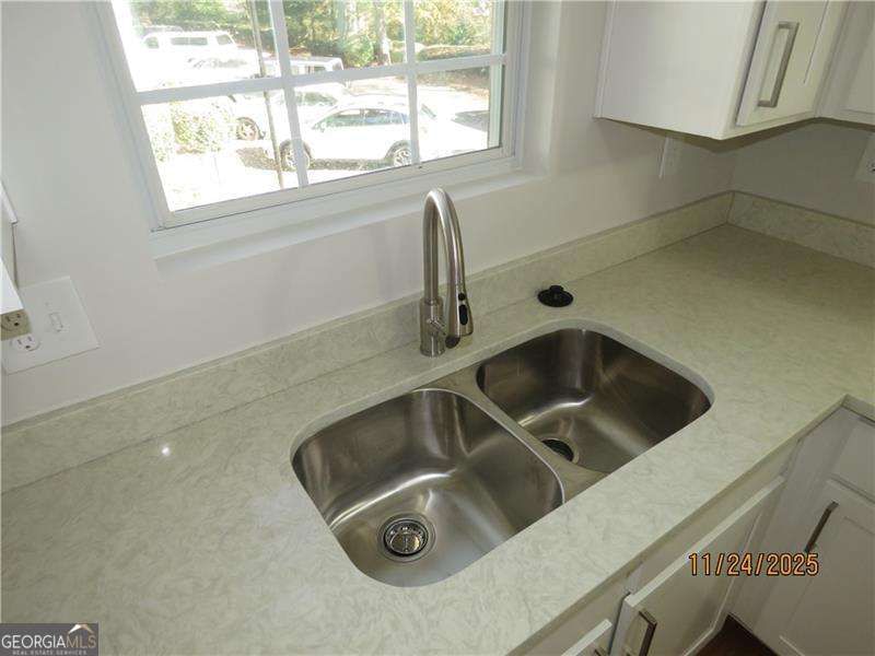 Photo 18 of 311 Peachtree Hills Avenue NE #6A