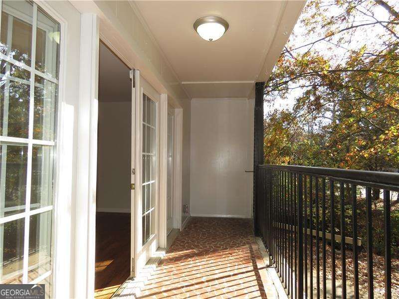 Photo 31 of 311 Peachtree Hills Avenue NE #6A