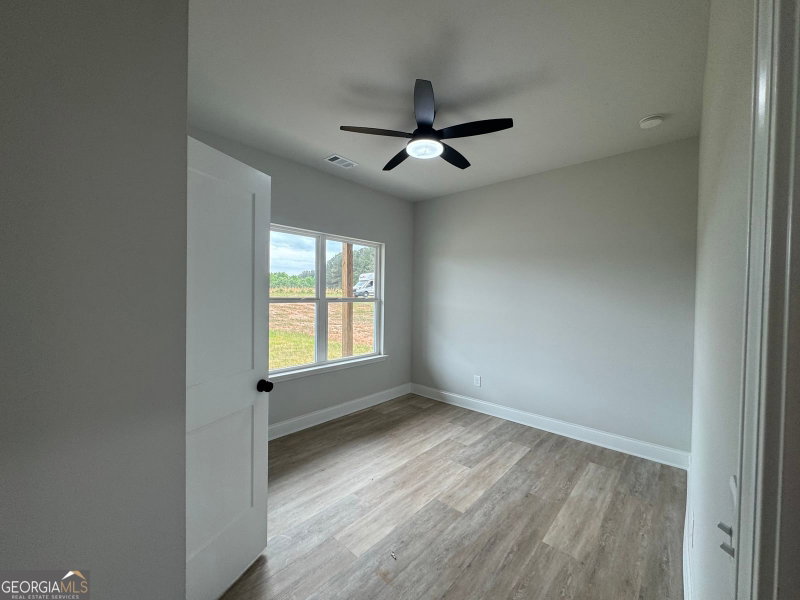 Photo 7 of 2057 N. Hicks Road
