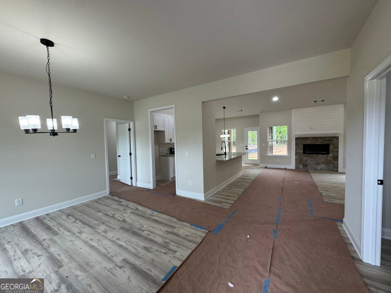 Photo 3 of 2089 N Hicks Road