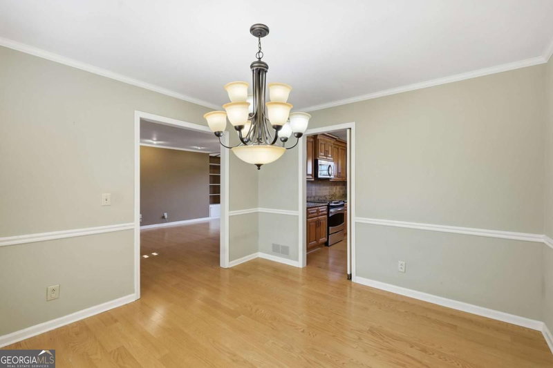 Photo 10 of 2224 Colonial Drive