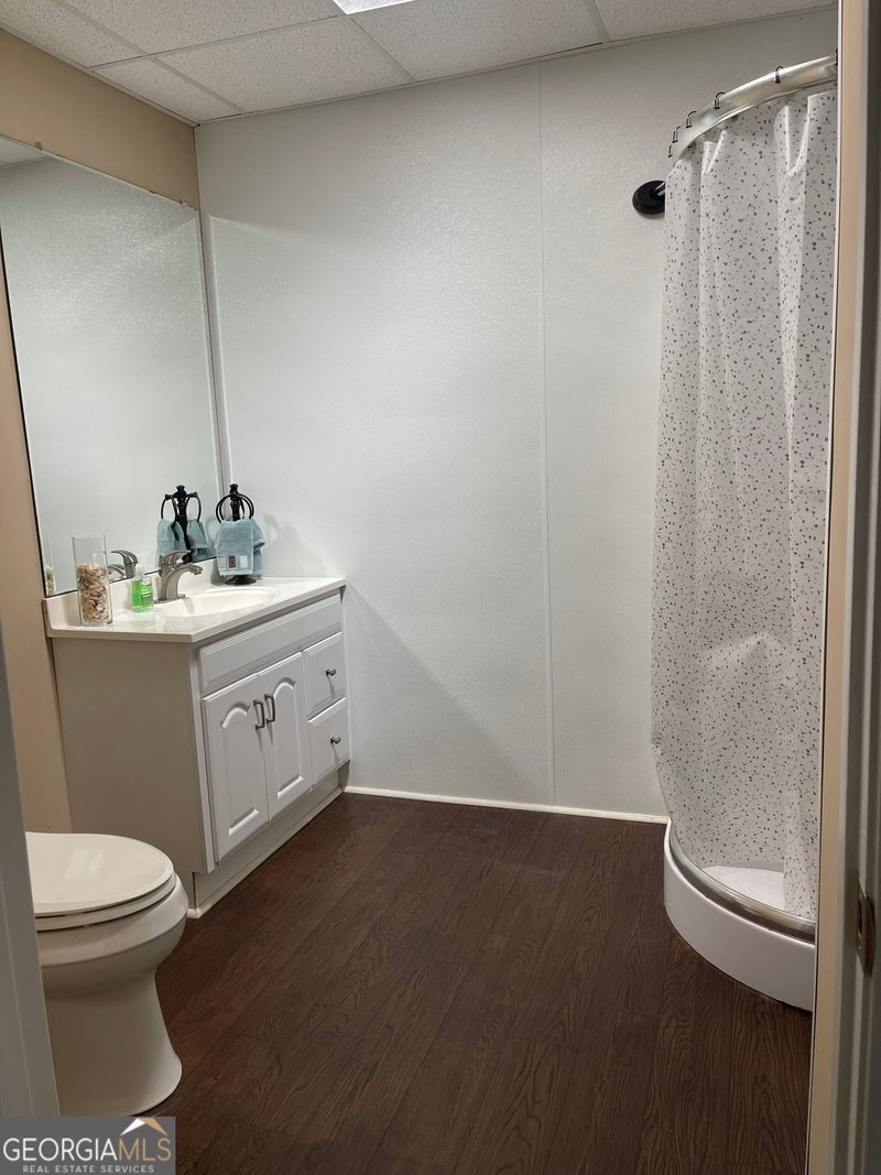Photo 20 of 103 Live Oak Court