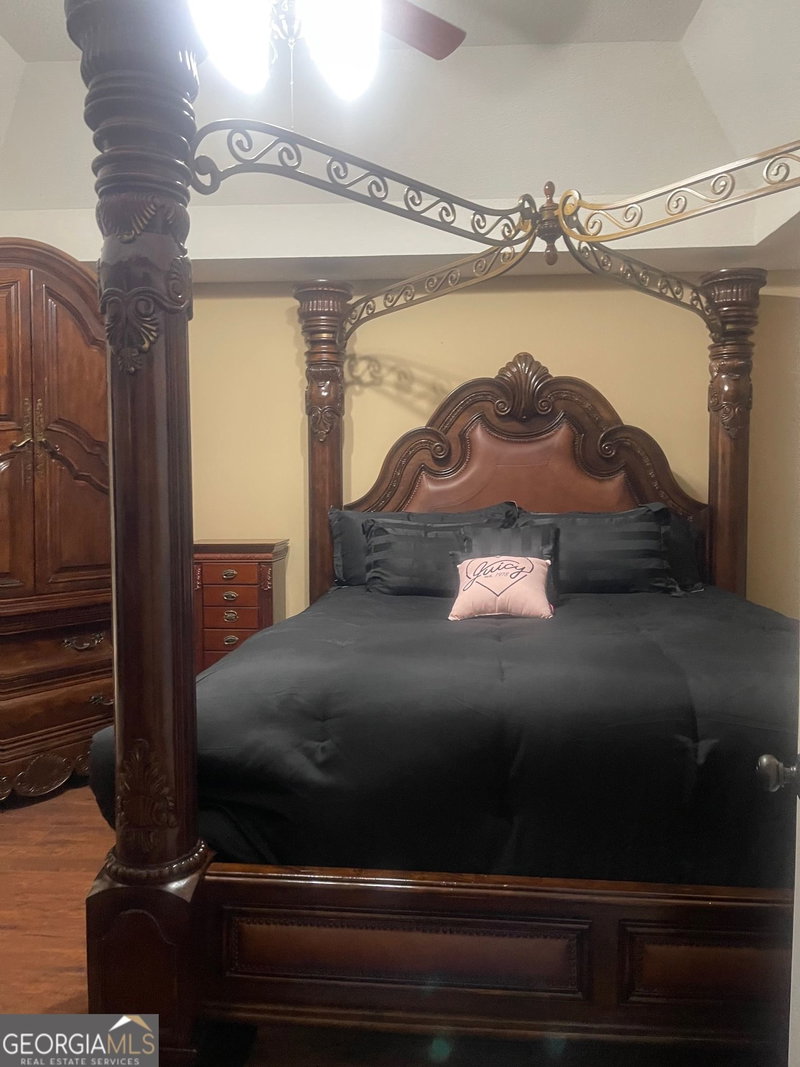 Photo 4 of 103 Live Oak Court