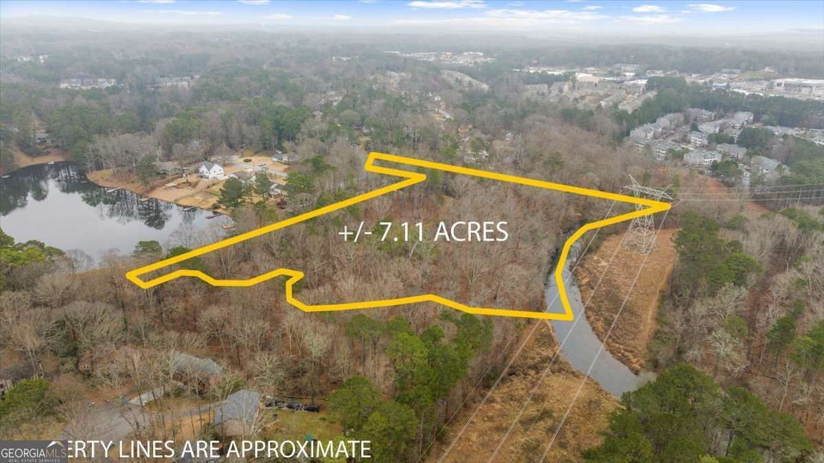 4194 Rocky Ledge Way, Snellville, GA 30039