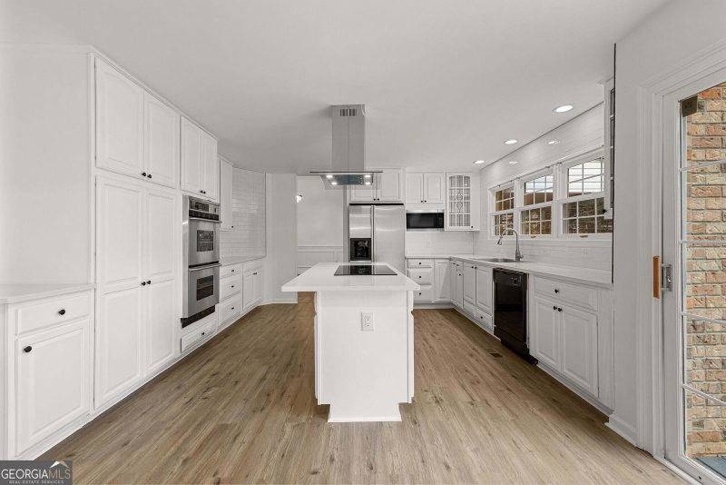 Photo 19 of 5302 Greenway Drive