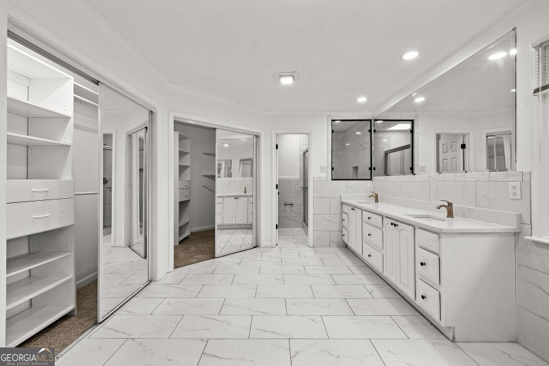 Photo 42 of 5302 Greenway Drive